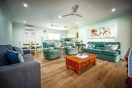 Alarks Nest Bed and Breakfast