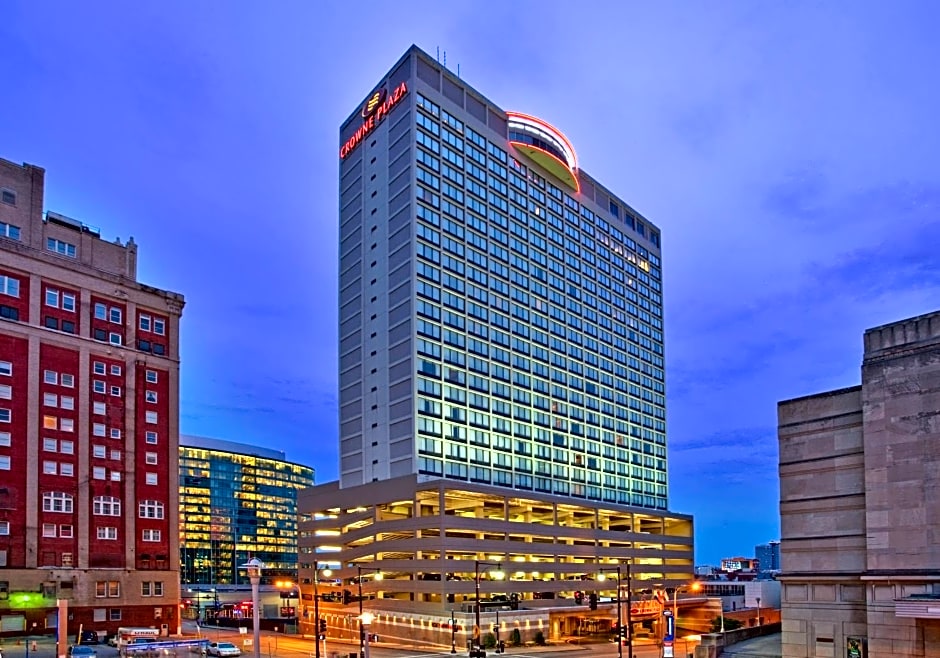 Crowne Plaza Hotel Kansas City Downtown