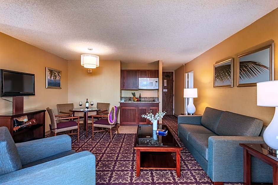 Castle Hilo Hawaiian Hotel