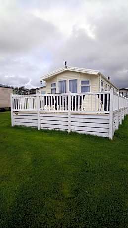 Bude Caravan Caromax - Families and Couples Only