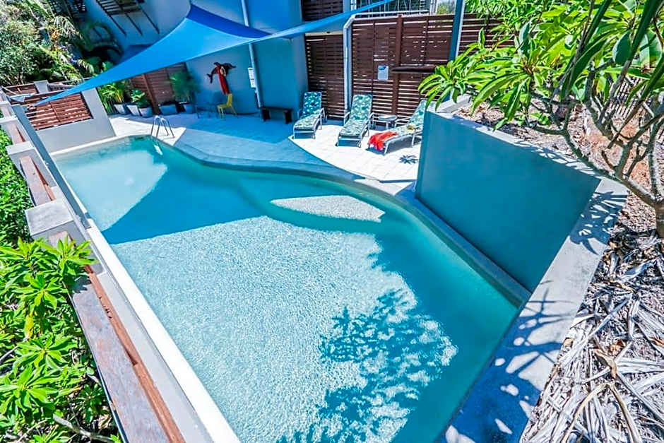 Loka Santi Penthouse 14 - Luxury Beachfront Escape with Sea View, Heated Pool, Steps from Main Beach