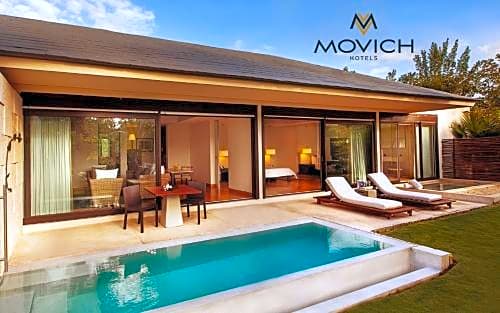Movich Club at Blue Diamond Luxury Boutique Hotel