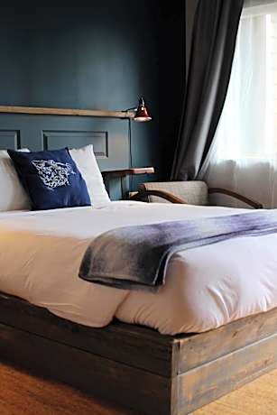 Salt Hotel