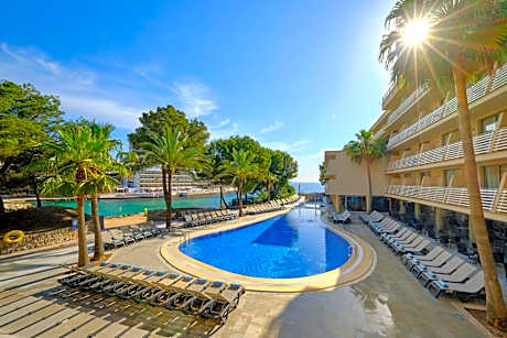 Occidental Cala Vinas