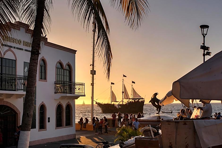 Hotel Pueblito Vallarta