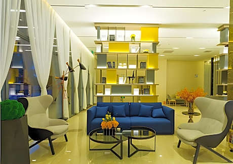 Echarm Hotel Qujing High-speed Railway Station 1st Wuguan Center