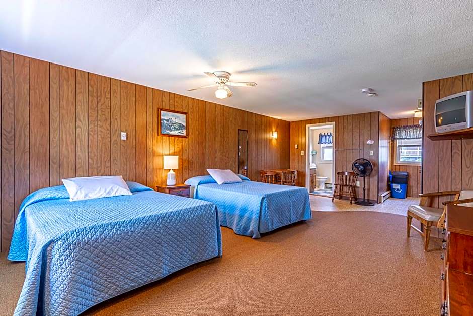 Inn Between the Beaches & Villager