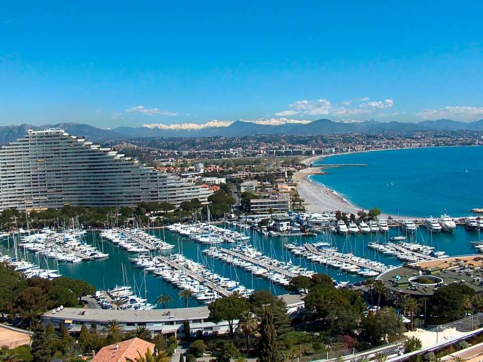Mercure Villeneuve Loubet Plage