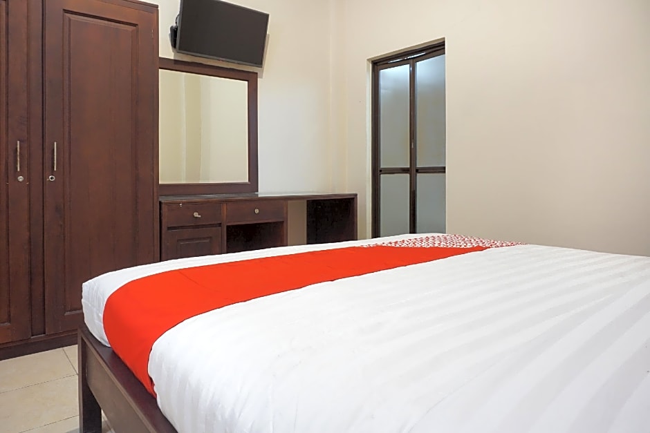 OYO 902 Hotel Pondok Anggun