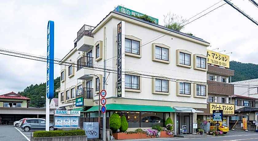 Kawaguchiko Station Inn
