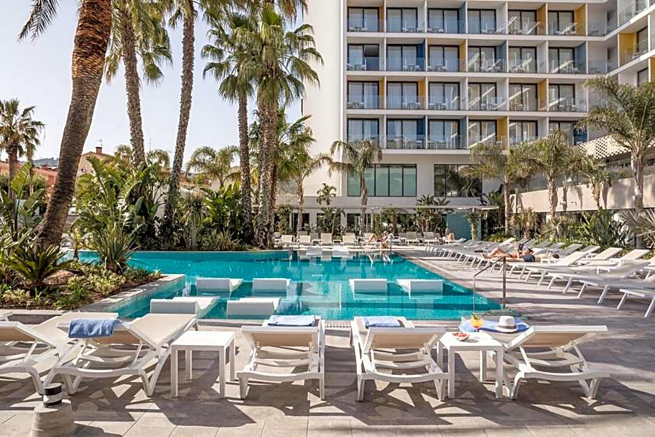 Aqua Hotel Silhouette & Spa - Adults Only