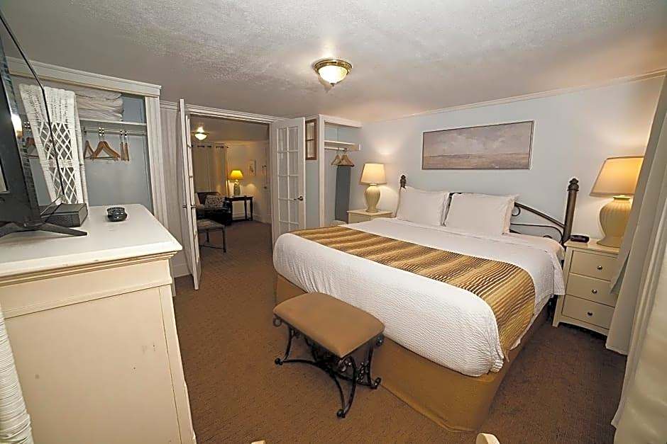 Georgianne Inn & Suites