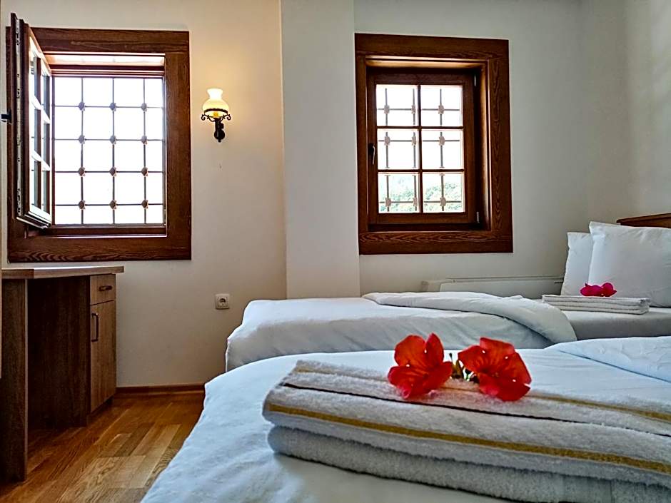 Guest Mansion, Гостински Палат