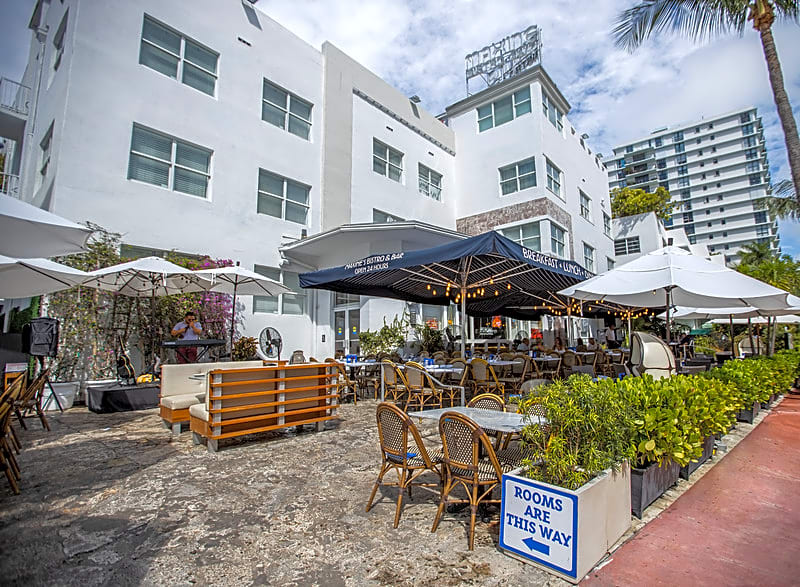 Catalina Hotel & Beach Club