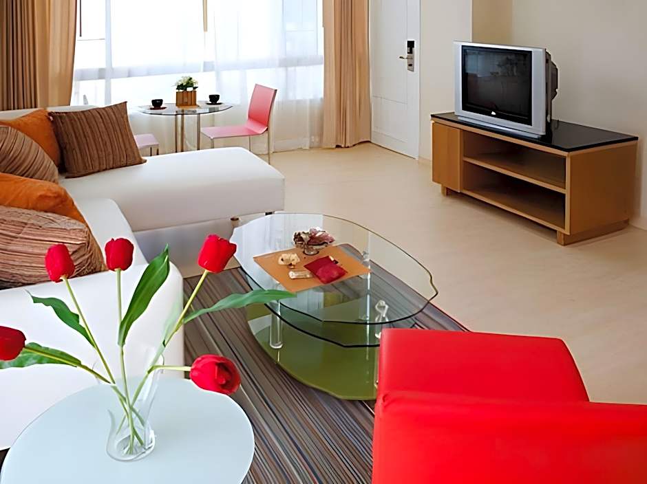 Silom Convent Garden Hotel