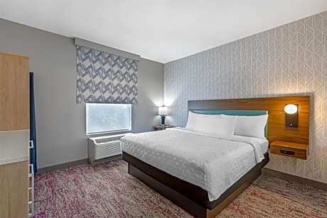 One-Bedroom King Suite - Non-Smoking