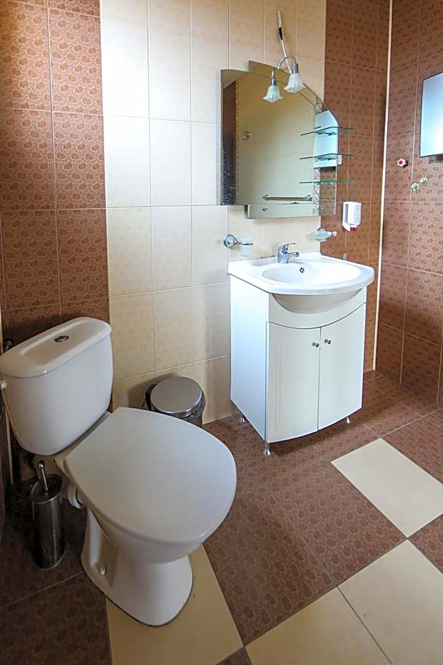 Sharkov Family Hotel