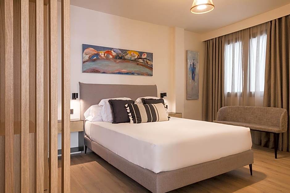 Puerta Catedral Suites