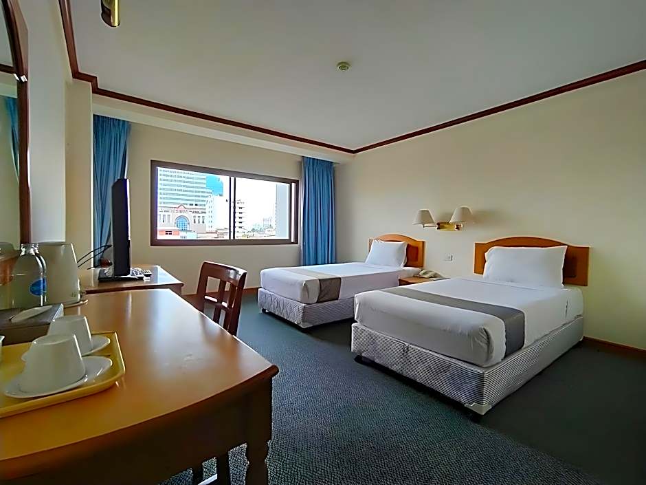 Sing Golden Place Hotel