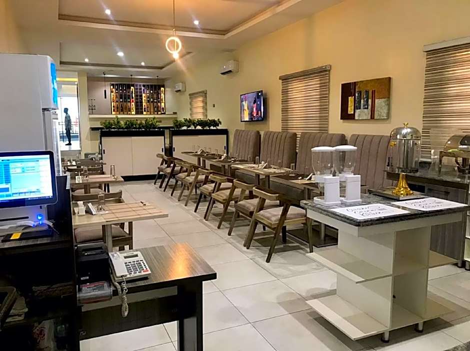 Eleventh House Hotel & Suites Ibadan