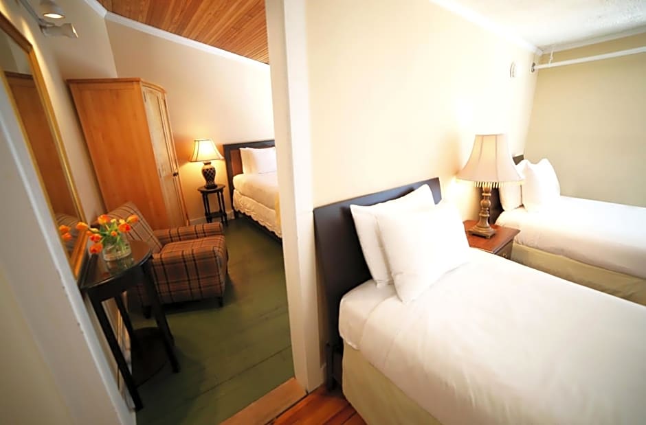 The Kennebunk Inn