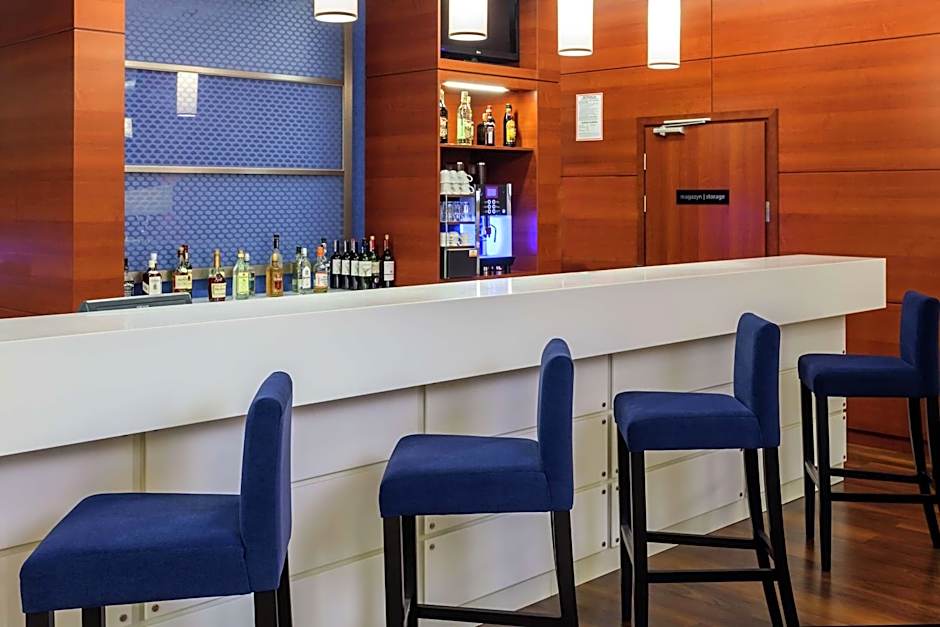 Hampton By Hilton Warsaw Airport