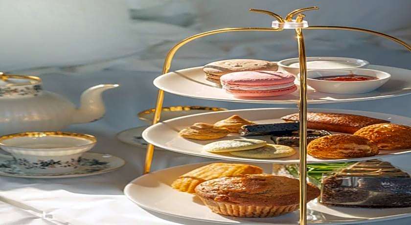 Hotel February Dong Seong Ro