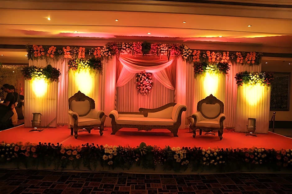 Hotel Tuli International