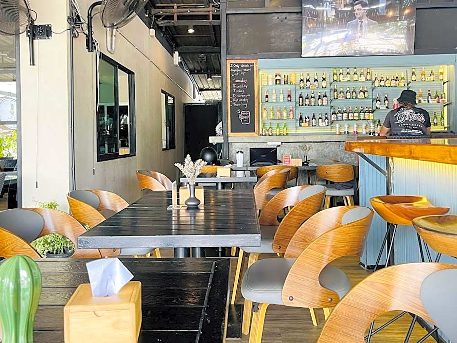 New Breakers Hotel Rawai