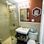 Perfect DTWN 2 Bed Condo with Cali King Bed and Gym