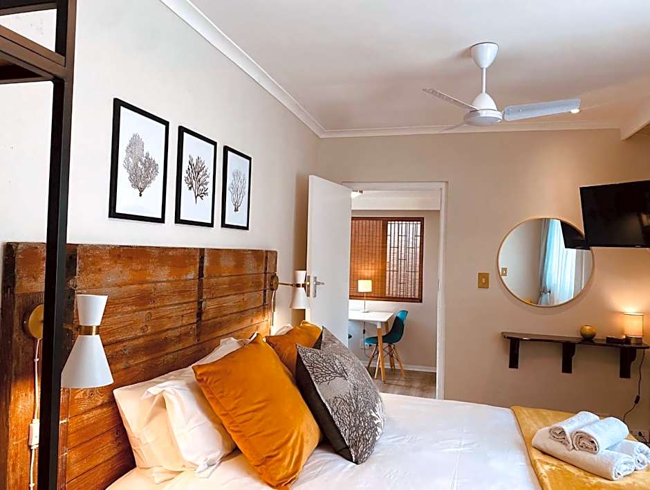 Dolphin Circle Bed and Breakfast