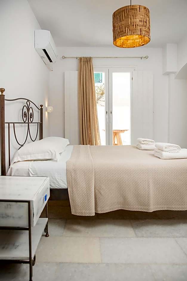 TERRA FOS NAXOS STUDIOS