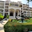 Grand Marina Villas