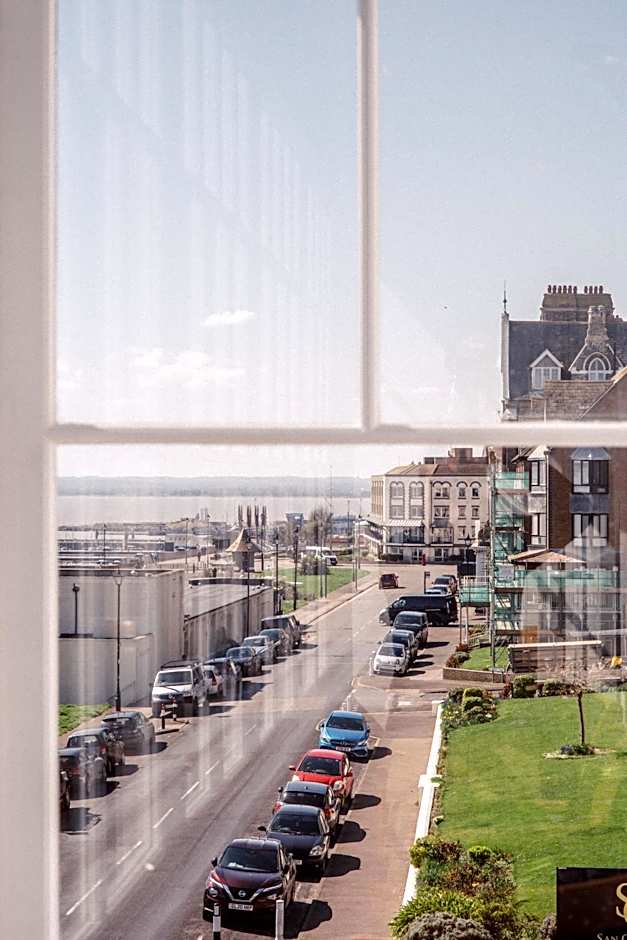 San Clu Hotel, Bar & Brasserie