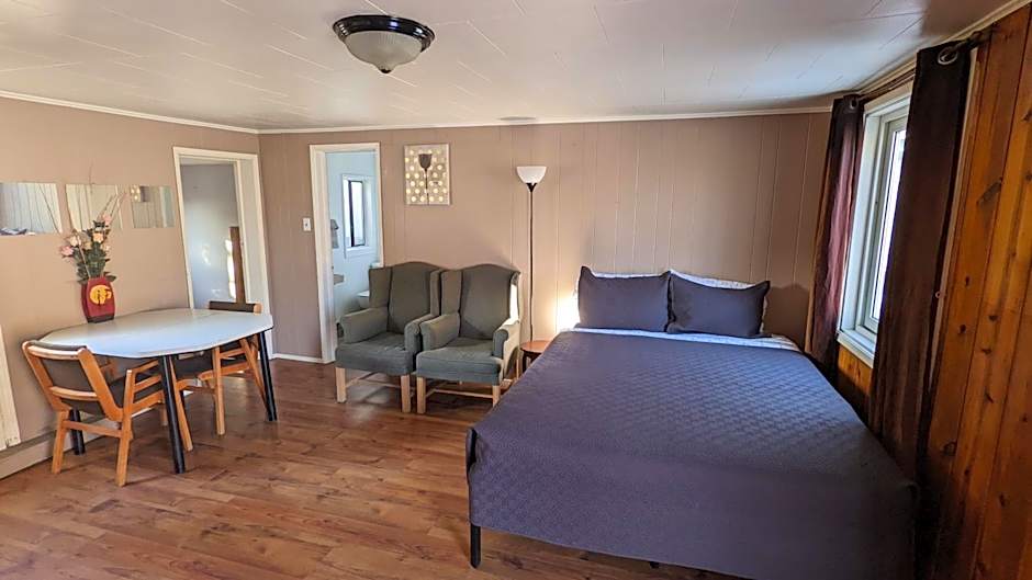 Deerview Lodge & Cabins - Princeton BC