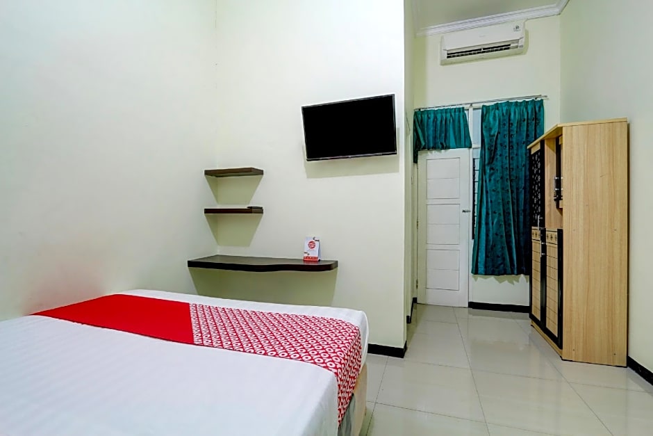 Capital O 90709 Djati Guest House