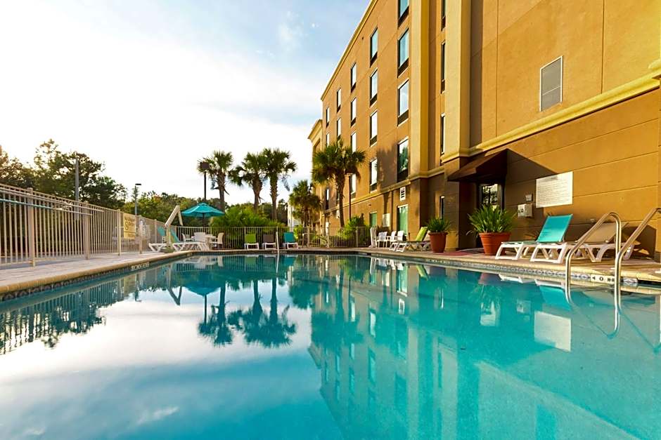 Hampton Inn By Hilton & Suites Jacksonville-Airport