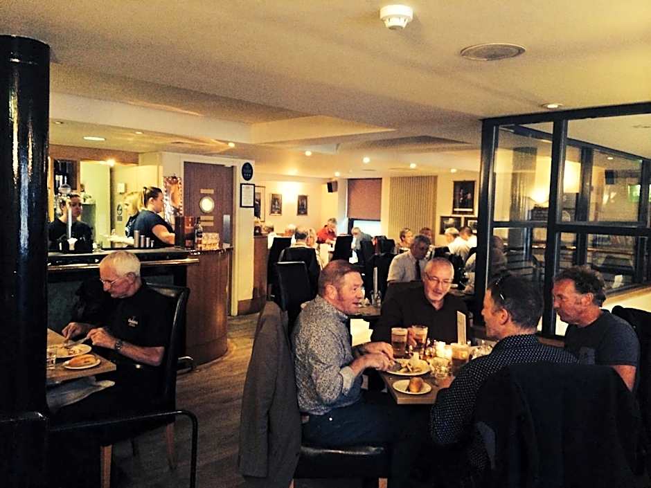 The Pipers' Tryst Hotel