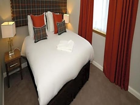 Standard Double Room with Lake View (1/3/9/10)