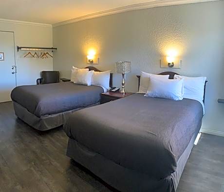Standard Double Room with Two Double Beds