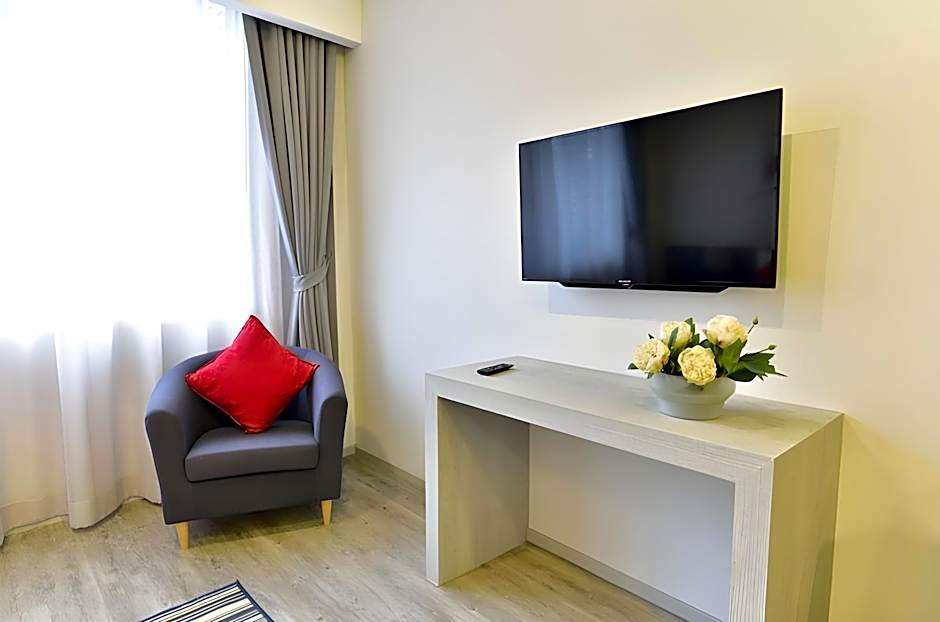 Ratchadamnoen Residence