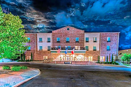 Chateau Saint Denis Hotel