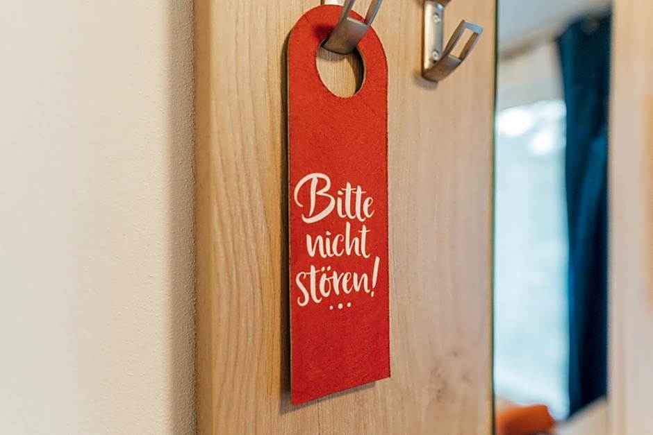 MYKY Aparthotel Harburg - Free Parking