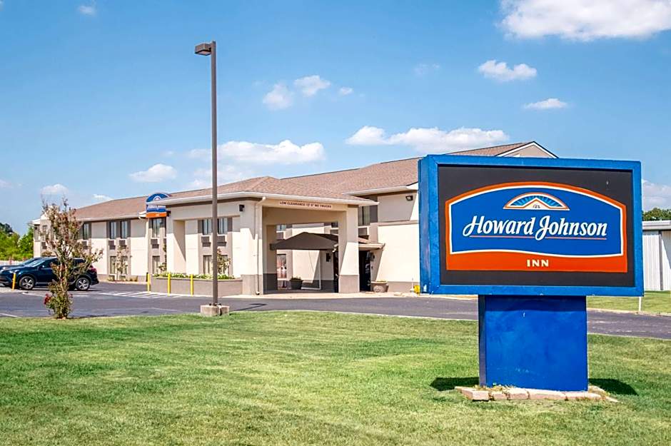 Howard Johnson by Wyndham Scott Lafayette