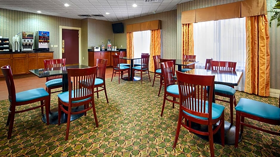 Best Western Plus Kalamazoo Suites