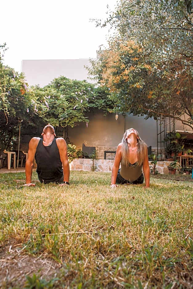 Urban Garden Porto Central Hostel