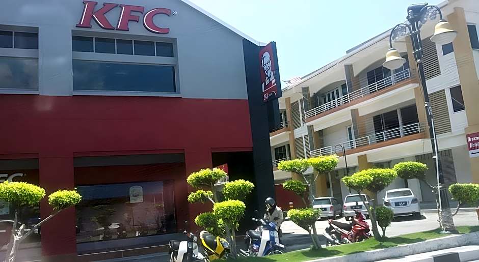 Dindings Pantai Desair Apartment By DPD