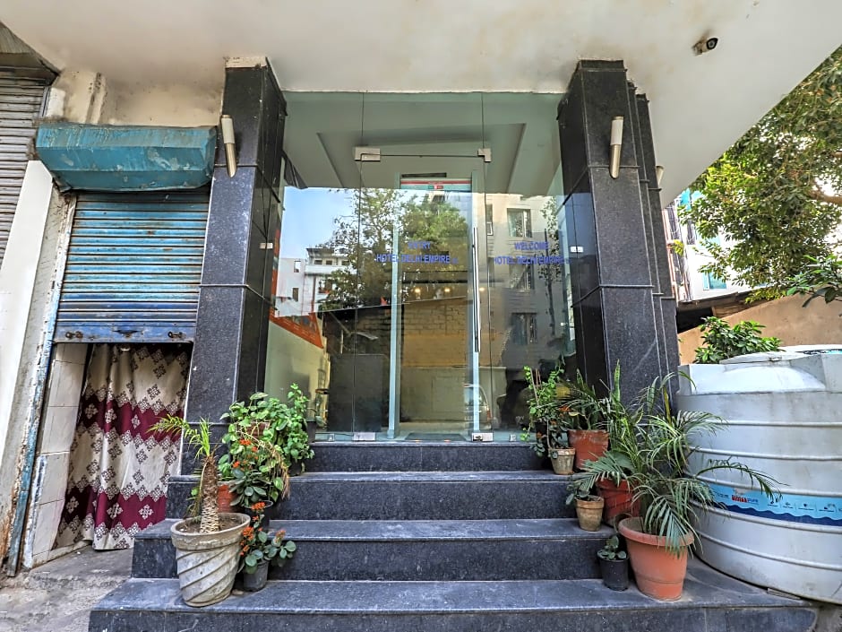OYO 29389 Delhi Empire