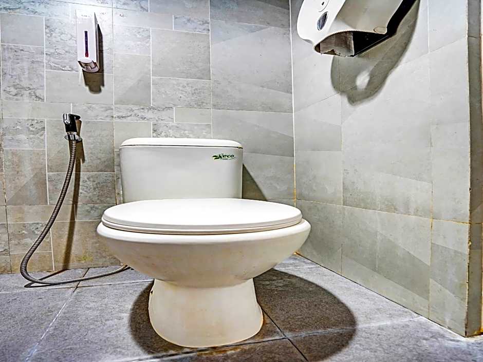 Capital O 90888 Bintang Diponggo Residence