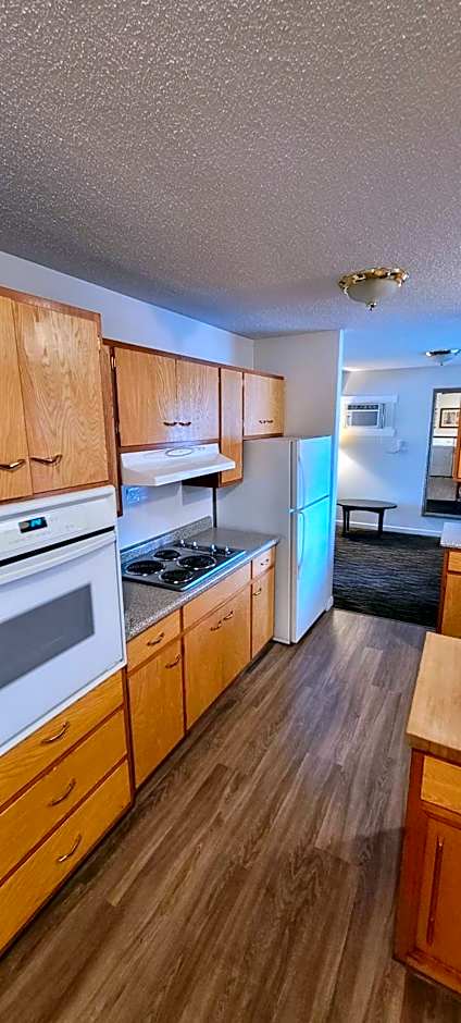 Recreation Inn and Suites Kelowna